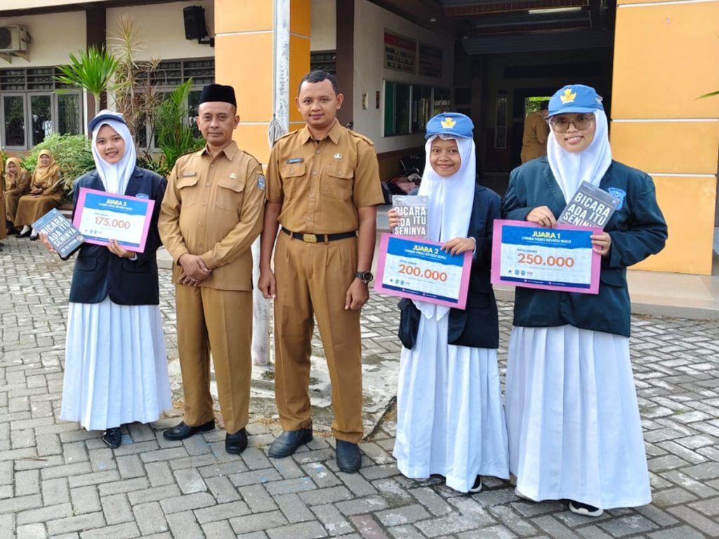 InspiraLib SMAN 1 Sidayu Gelar Lomba Video Review Buku Peringati Hari Buku Nasional InspiraLib SMAN 1 Sidayu Gelar Lomba Video Review Buku Peringati Hari Buku Nasional